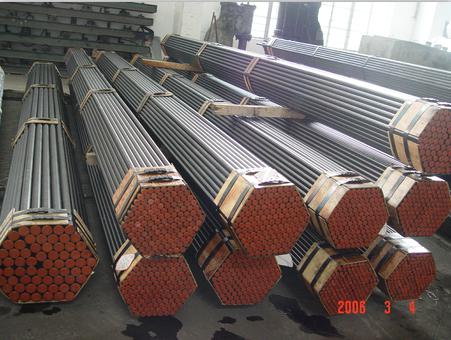 圧力のための安いEN10216-2継ぎ目が無い鋼鉄管は指定高温の特性の製造者が付いている技術的な配達状態の非合金の鋼鉄管を意図します