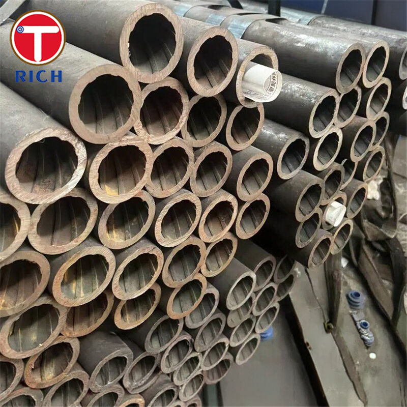 ASME SA213 グレード T12 内糸無縫低合金熱交換管 Cr-Mo 設計と 30-325 mm OD