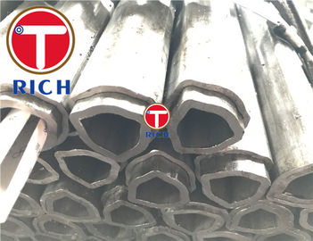 良い価格 Q235 / Algricultural Machineriesのための特別な鋼鉄三角形の形を設計するQ345 オンライン