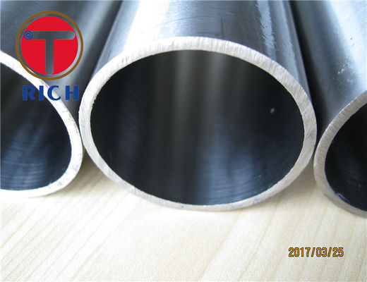 良い価格 ASTM A213のボイラーおよび熱交換体のためのステンレス製のフェライトおよびAustenticの合金鋼の管 オンライン