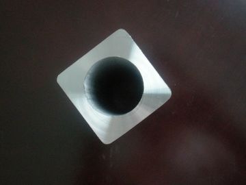 良い価格 円形の特別な鋼管、継ぎ目が無いカーボン合金の管の中の外の正方形 オンライン