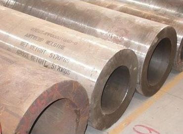 良い価格 ASTM A213 の合金鋼管 T5 T9 の円形の熱い終了する継ぎ目が無い管 オンライン